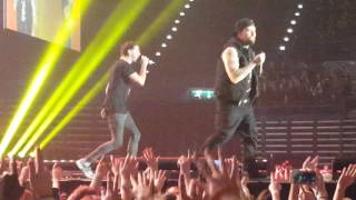 All Time Low ft. Joel Madden - Bail Me Out (13/02/2016 live in birmingham, Barclaycard Arena)