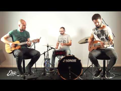 Eko Guitars Guitalele + Ukubass