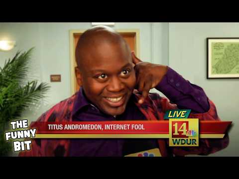 Titus being the most ICONIC character on Unbreakable Kimmy Schmidt | The Funny Bit