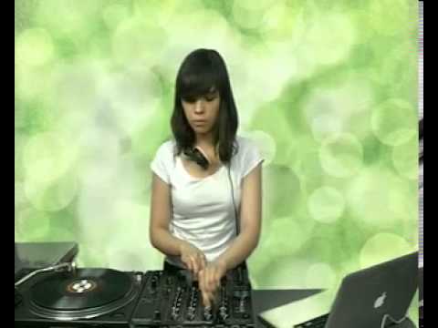 Meet Monday: Dj Julia - RTS.FM.060611