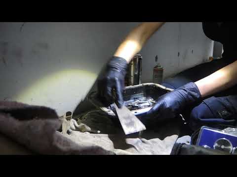 How to replace an oil pan RTV silicone gasket (Mazda 626)