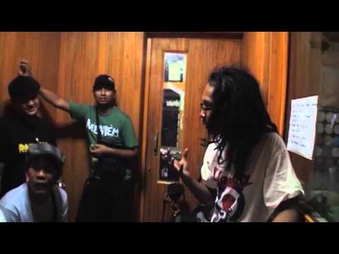 PLAGUE OF HAPPINESS Indonesian Tour 2010 (Webisodes 04)