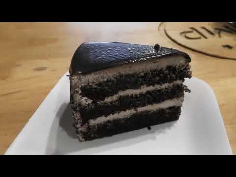 Chocolate truffle at Cake 'o' Clock, Kotagiri, Christmas Day.