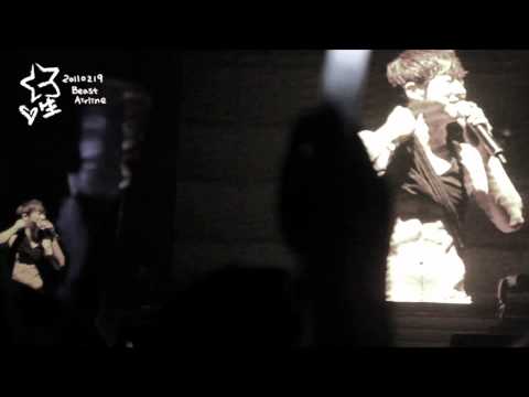 [Fancam] 110219 KiKwang - Showing Abs