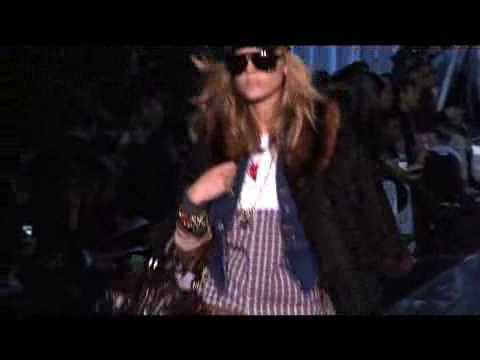 DSQUARED2: Milano Fashion Week A/I 09/10