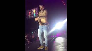 CHRIS BROWN IN CONCERT: WHIPPIN 🔥 OMG! 🔥