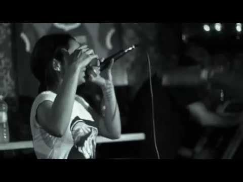 Hispana(Mamba Negra) y DjPhat Presentación en vivo.