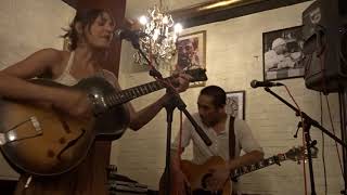 "Novocaine", Amber Rubarth - Paris, Août 2019