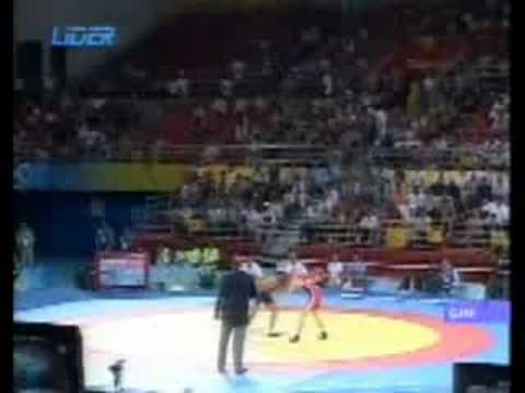 ROVSEN BAYRAMOV ROMAN AMOYANI MEQLUB ETDI