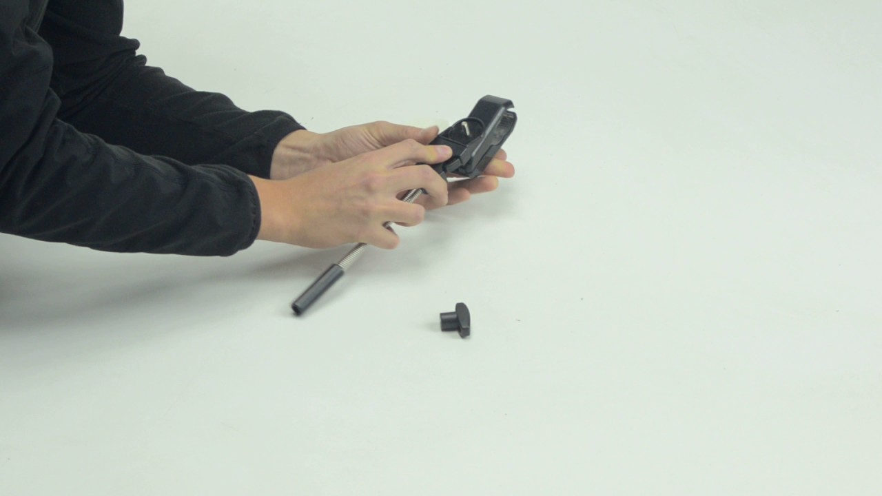 How to assemble a parasol clip.