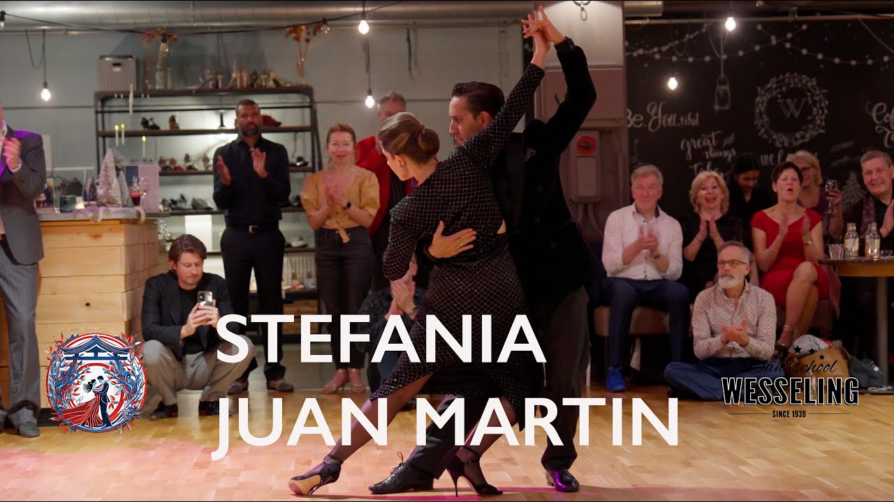 Video thumbnail for Stefania Colina and Juan Martin Carrara - Lágrimas y sonrisas - 2/4