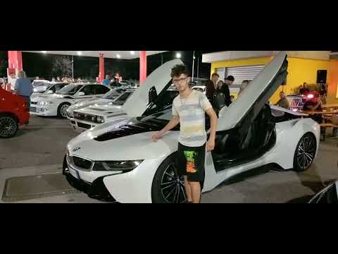 giubbotto anti proiettili (Official Video) 