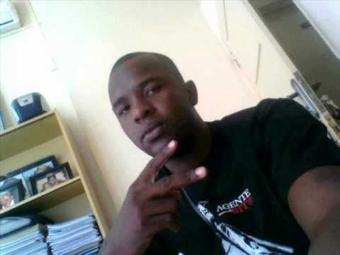 PUTO DINO FT NAGRELHA     VAI LI BOSCA