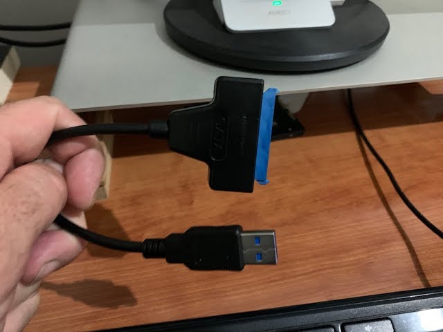 Vídeo relacionado con YIIFELL Cable SATA a USB, Adaptador USB 3.0 a SATA para HDD y SSD de 2,5 Pulgadas, Conversor SSD/HDD, Compatible con los Sistemas Operativos Windows, Mac y Linux
