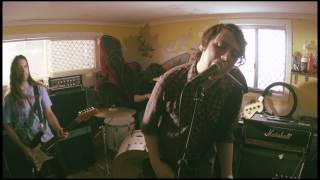 Violent Soho - Neighbour Neighbour (Official Video)