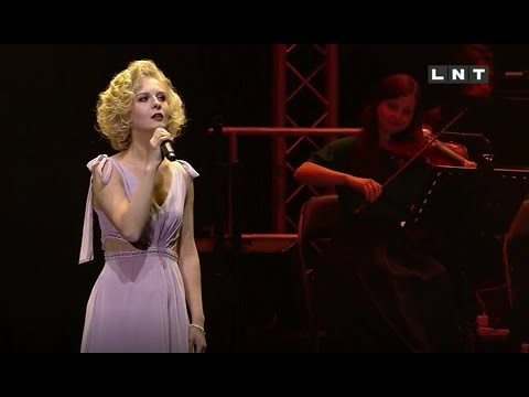 Ginta Krievkalna "Tāls Parīzes radio" ("Atmiņas par Beranžē")