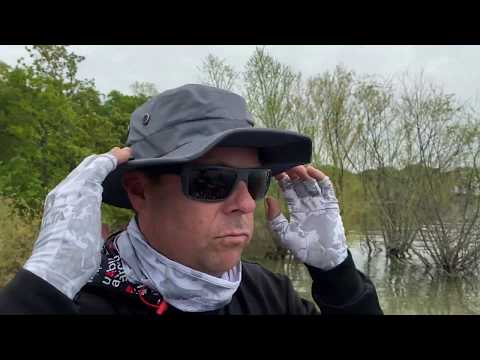 Best Fishing Hat: Shelta NO FLOP Sun Protecting Hat