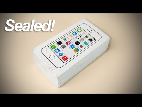 unboxing a SEALED iPhone 5s in 2023!