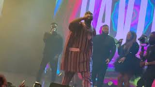 Davido performing Dodo at #ADecadeOfDavido | Dec 2021