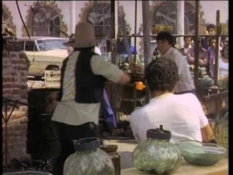 El Karateca Azteca - Capulina conoce a su maestro chino.