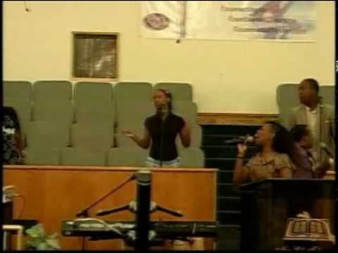 Timiney & Anaysha Figueroa singing Chasing After You
