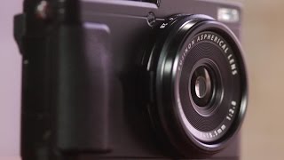 Video thumbnail for Fujifilm X70: A camera for the wide world by CNET