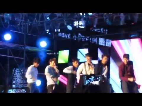 130517 2PM w/ Genie Concert - Hands Up