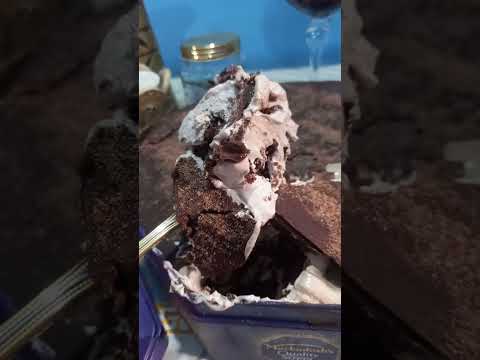 Dream Viral cake By Muneeba Salman