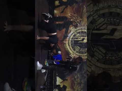 Cheke Cheke show & Oscar B