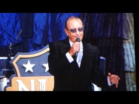 Tony Renis sings his original "Quando, Quando, Quando" at the NIAF Gala