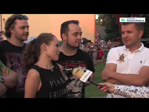 BARCIANY  ŚWIĘTUJĄ - TŁUM I PIĘKNI I MŁODZI