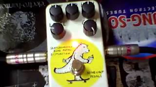 Video thumbnail for Ninevolt Pedals Skateboarding Bear Metal Distortion by クエ・エク チャンネル