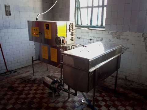 Відео роботи пастеризатора УЗМ-300 в молочному блоці тваринницького комплексу