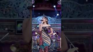 Download lagu difarina indra adella-runtah | panona alus irung alus biwir alus #runtah #shorts mp3