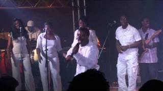 Musavapesanisa is a song from Obert Mazivisa's New Album Come Along 2010