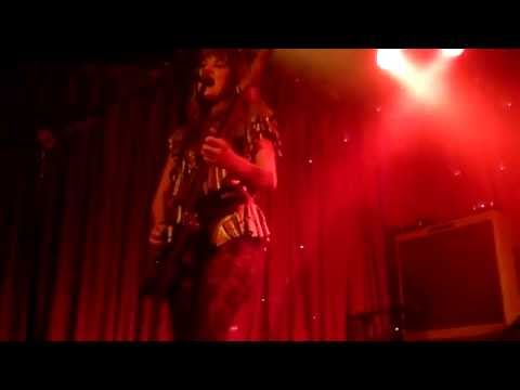 Deap Vally - Aint Fair (live in London, July '14)