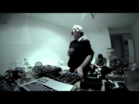 GrooveBeat Living Room Sessions - BLANCAh (live in Buenos Aires)