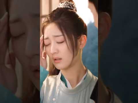 she pretended to faint 😅 #cdrama #newcdrama #cutelovestatus #shorts
