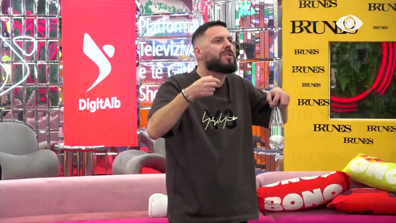 Ose jemi të dy të dashuruar, ose asnjëri/ Miri i drejtohet Selinit