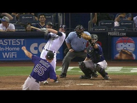 COL@SD: Gurka erzielt im 7. Inning seinen ersten Strikeout