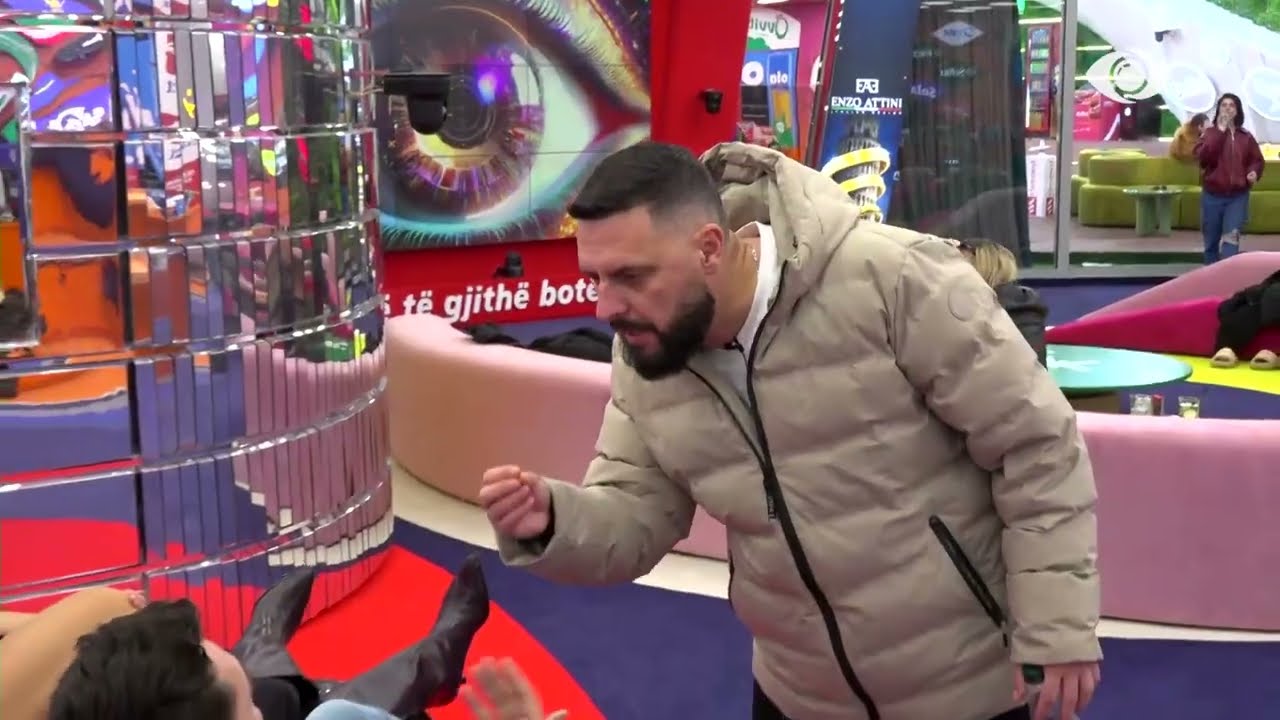 “Sa mirë më bëri ai akuarium!”/ Debat midis Mirit dhe Angelos: Nuk t’i hapi sa duhet se…