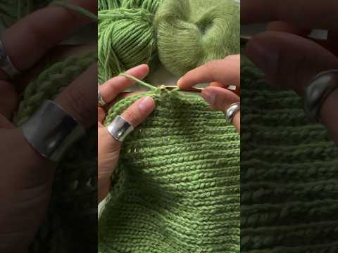 Pattern is my Clover Beanie available on Etsy and Ribblr ✨