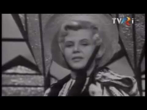 Lucreţia Ciobanu - Cobor oile, cobor