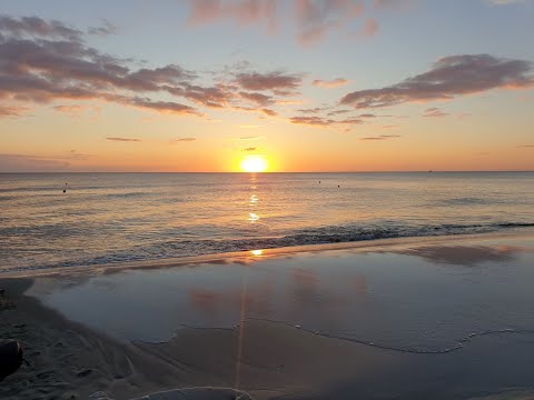 JASTARNIA...   Quebonafide feat. Daria Zawiałow - BUBBLETEA