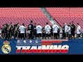 Real Madrid train at the FedExField in Maryland!