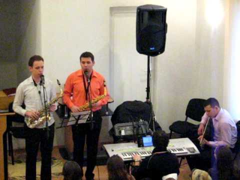 Fratii Pit la Lupoaia - La miezul noptii va veni !