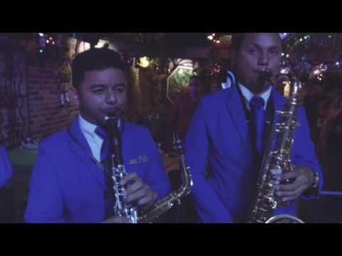 Juan Piña - Baila Simon (En Vivo)