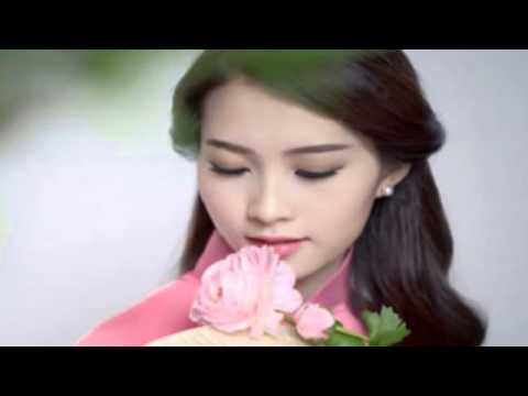 Thể hiện bởi Minh Tuyết