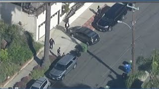 FBI executes search warrants at LAUSD offices and the superintendent’s residence