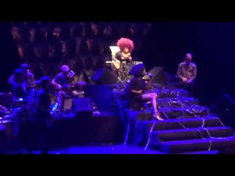 Elza Soares e Liniker ao vivo - Benedita